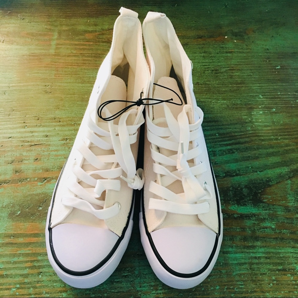 💐Just in💐 Twisted High Top Sneakers